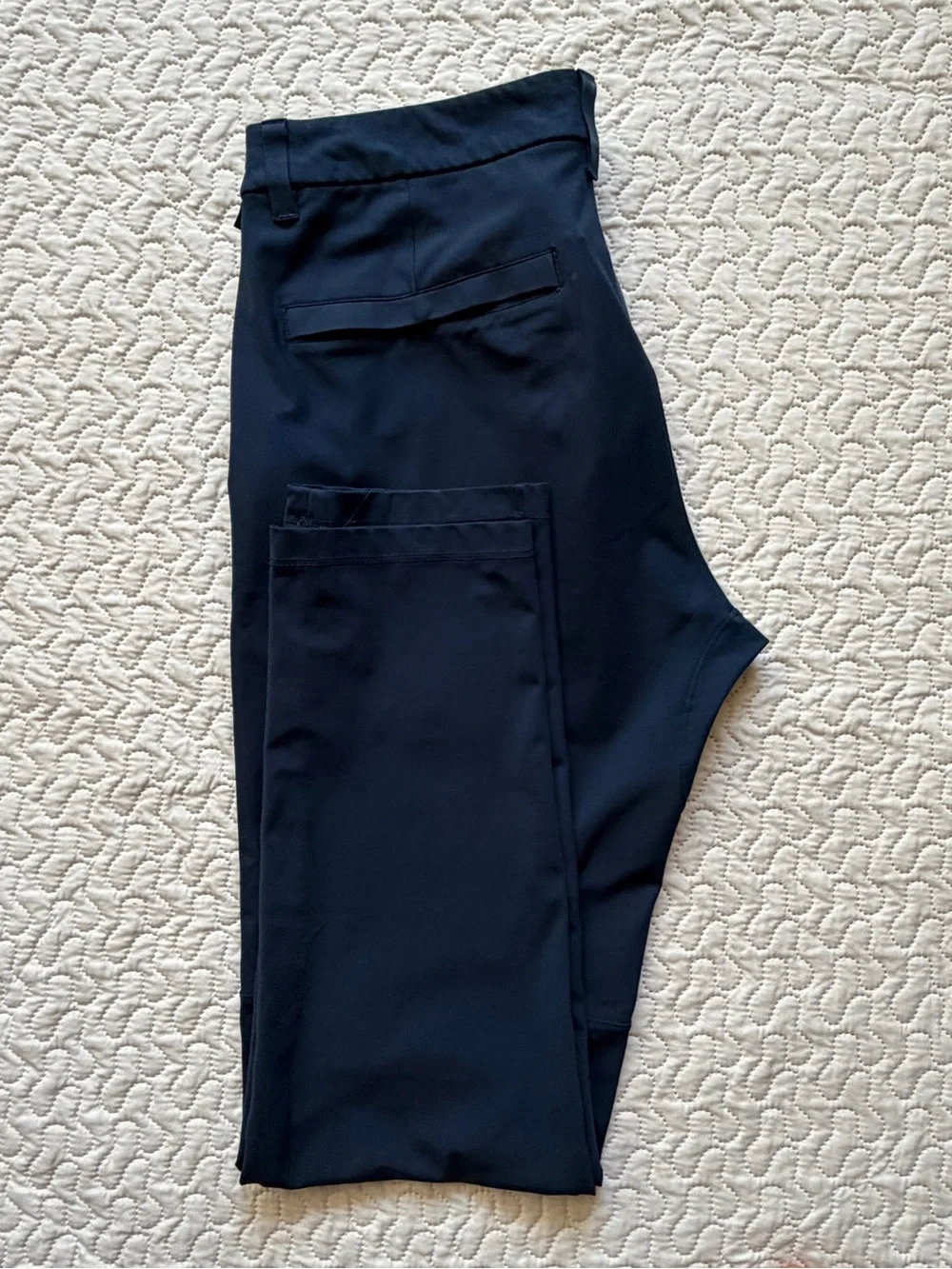 Lululemon Men’s Navy Blue Performance Pants Size 32x30 Tapered